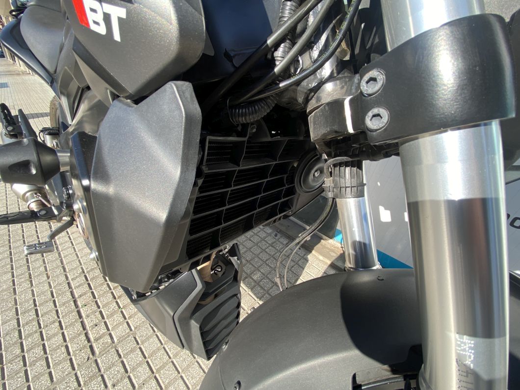 bajaj_dominar_250_usado_2021_14945km_id3724_11.JPG