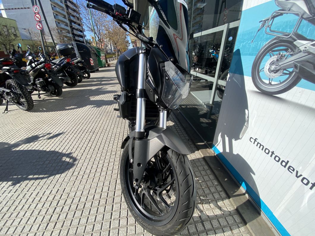 bajaj_dominar_250_usado_2021_14945km_id3724_12.JPG
