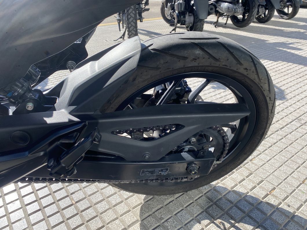 bajaj_dominar_250_usado_2021_14945km_id3724_15.JPG
