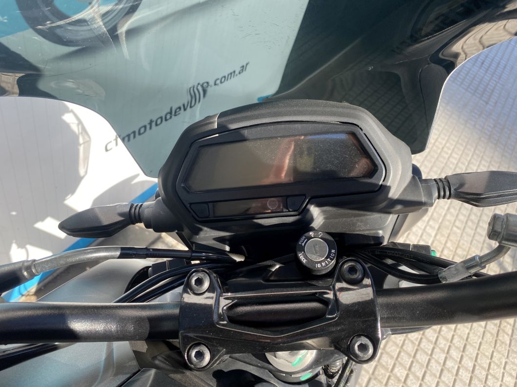 bajaj_dominar_250_usado_2021_14945km_id3724_8.JPG