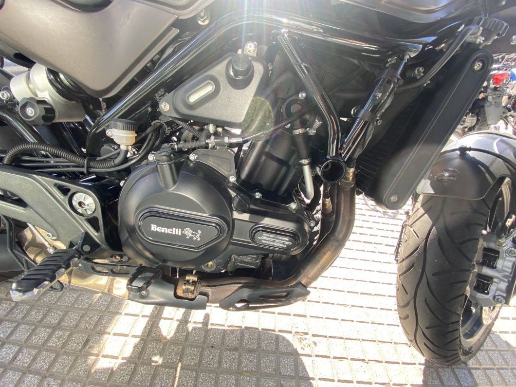 benelli_leoncino_500_usado_2022_6000km_12.JPG