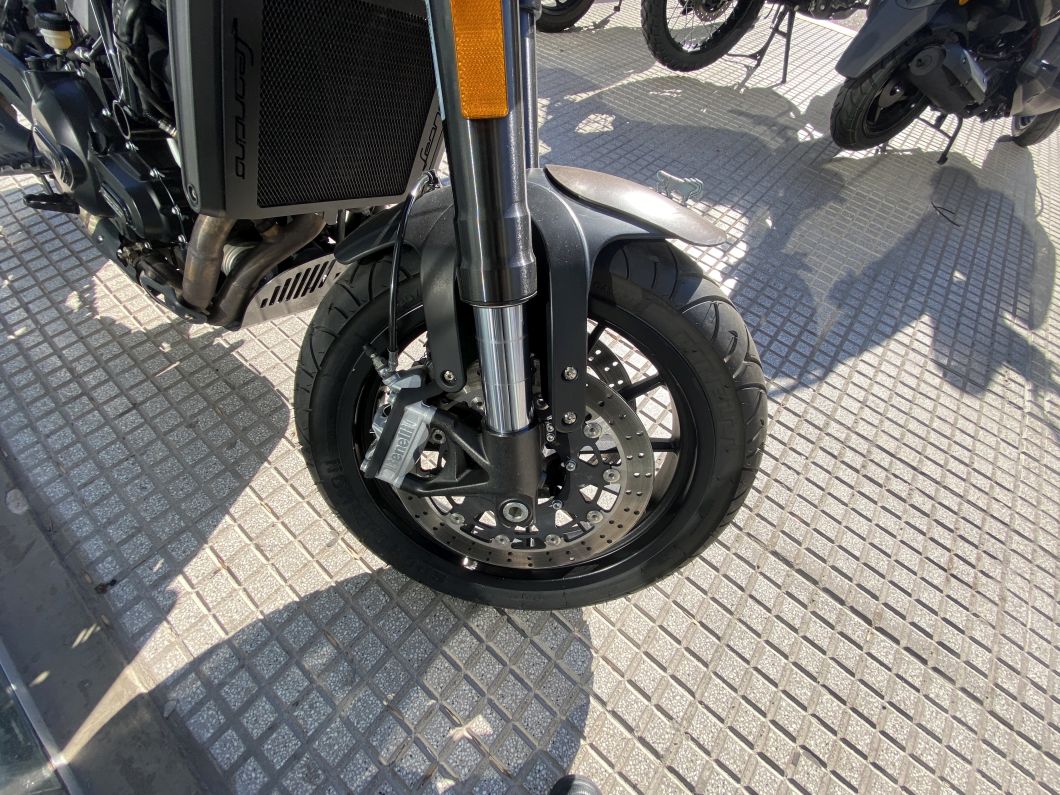 benelli_leoncino_500_usado_2022_6000km_14.JPG