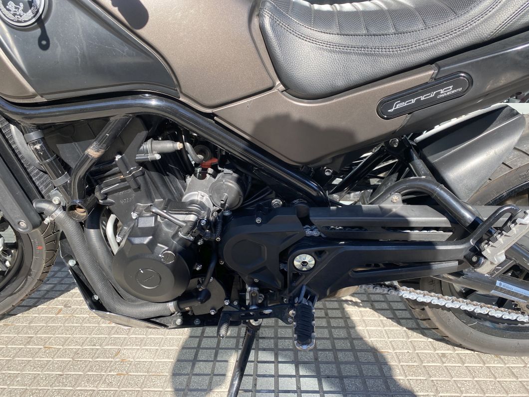 benelli_leoncino_500_usado_2022_6000km_2.JPG