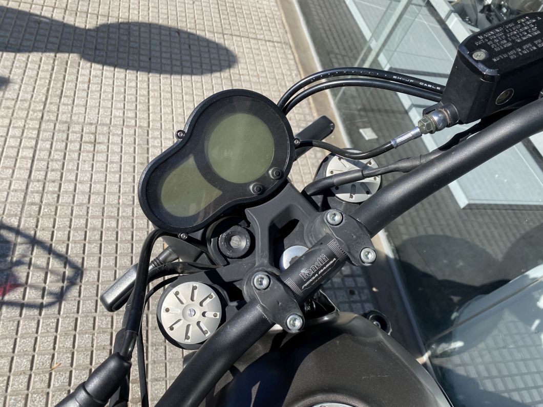 benelli_leoncino_500_usado_2022_6000km_7.JPG