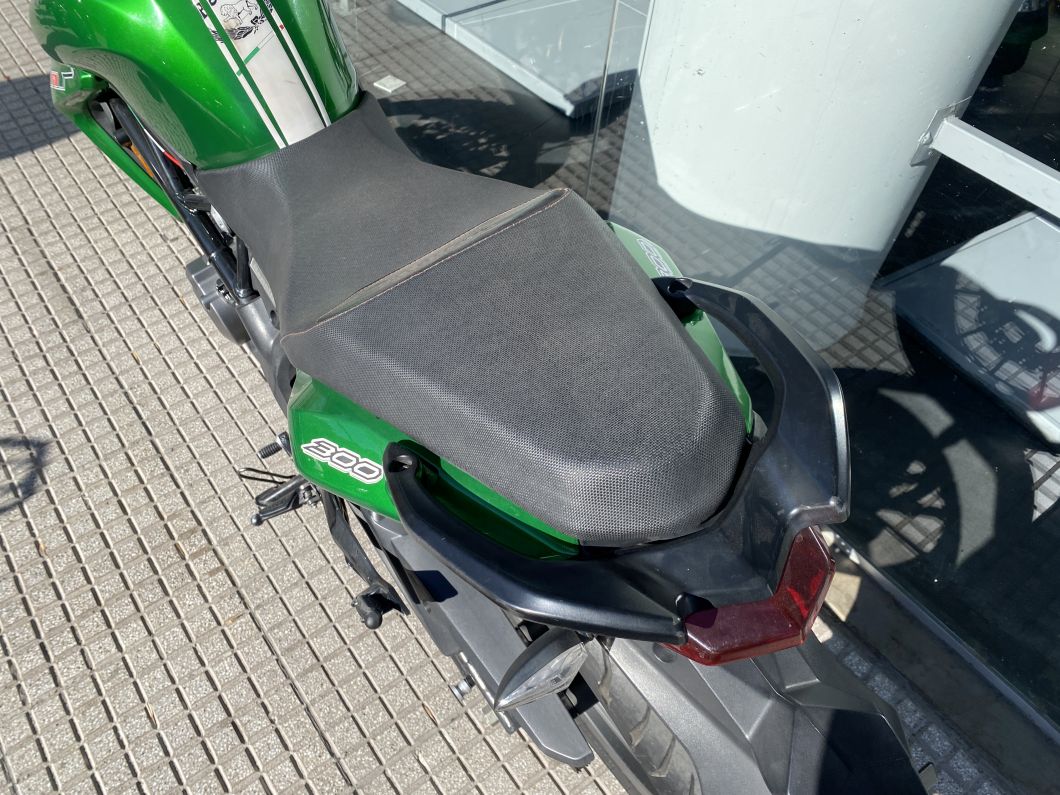 benelli_tnt_300_usada_2019_15000km_id3700_11.JPG