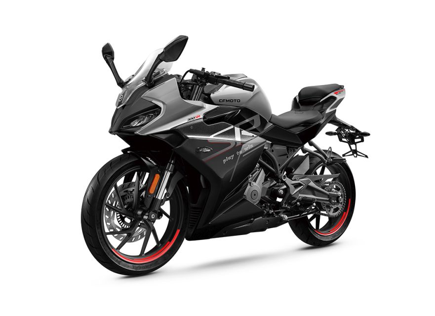 cf_moto_300_sr_calle_id3331_4.jpg
