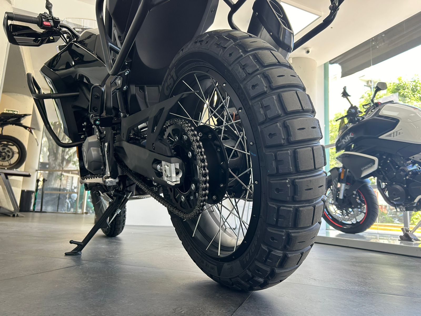 cfmoto_450_mt_id3334_7.jpeg