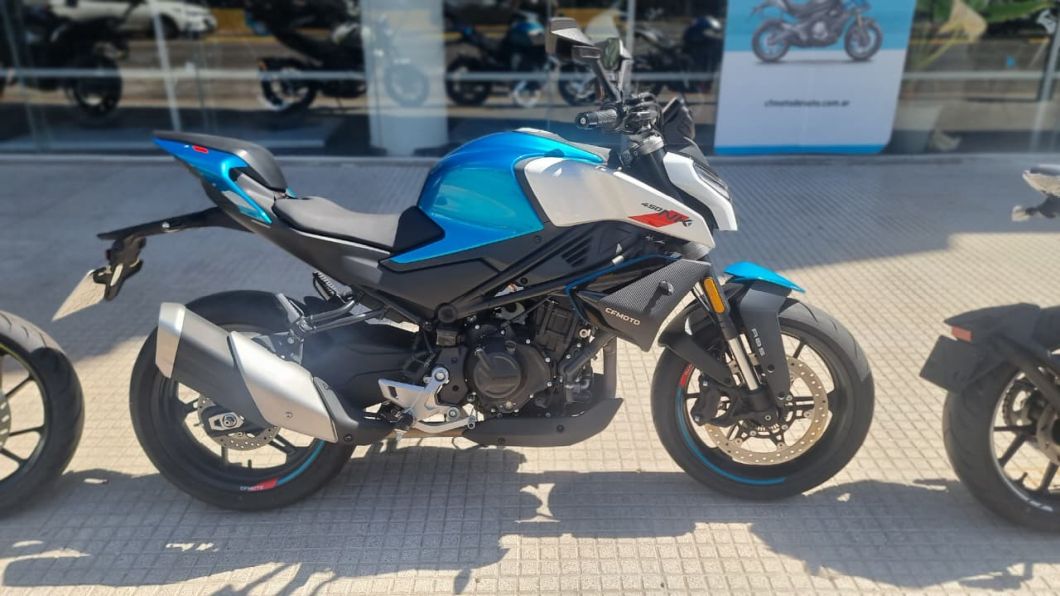 450 Nk usado 2024 con 7240 km 1M (1) [M3896]