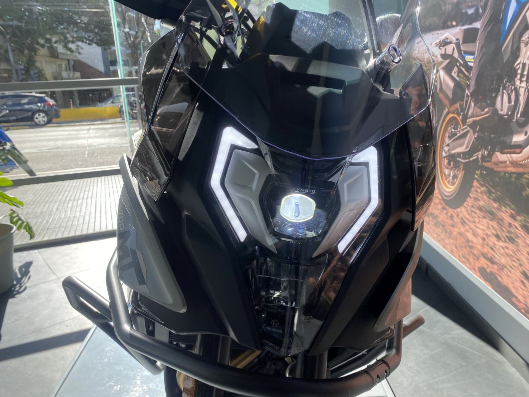 cfmoto_700_mt_2025_id3324_14.JPG