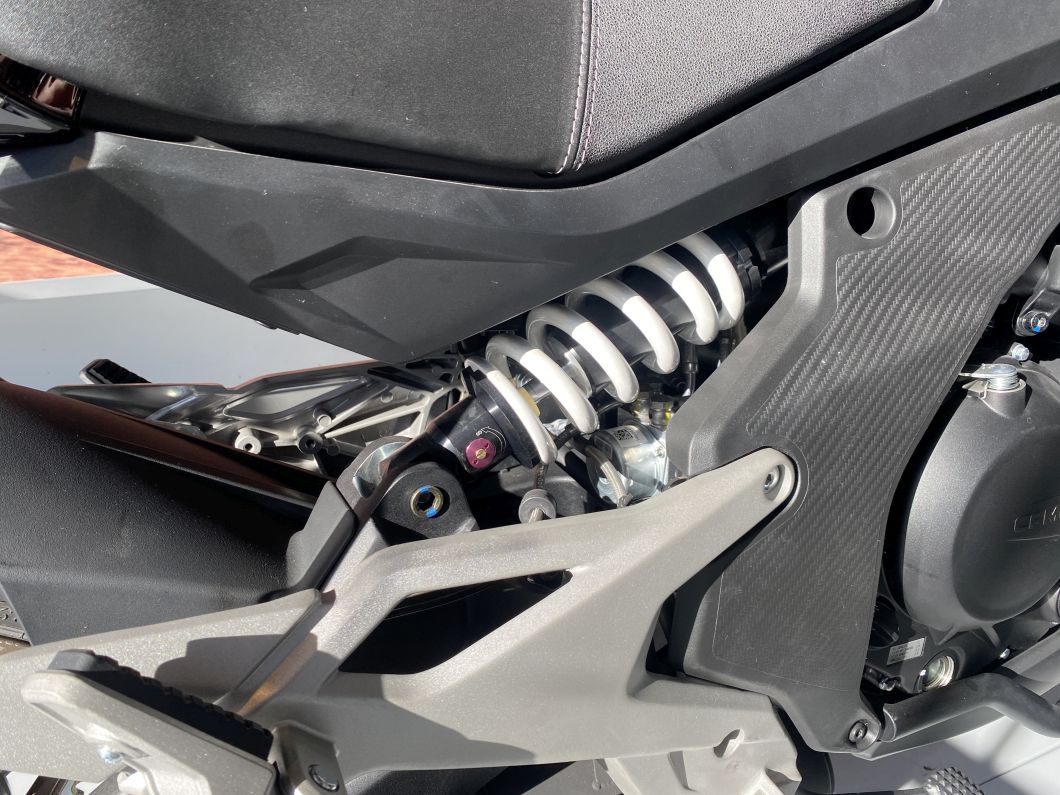 cfmoto_700_mt_2025_id3324_18.JPG