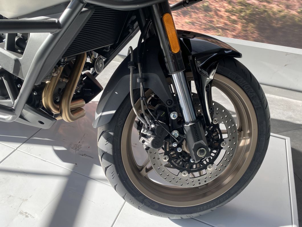 cfmoto_700_mt_2025_id3324_4.JPG