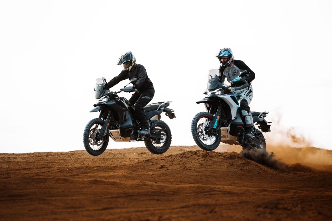 cfmoto_800_mtx_touring_new_id3864_15.jpg