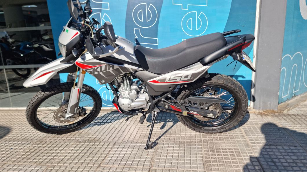 Skua Silver 150 usado 2024 con 12570 km CF (1) [M3689]